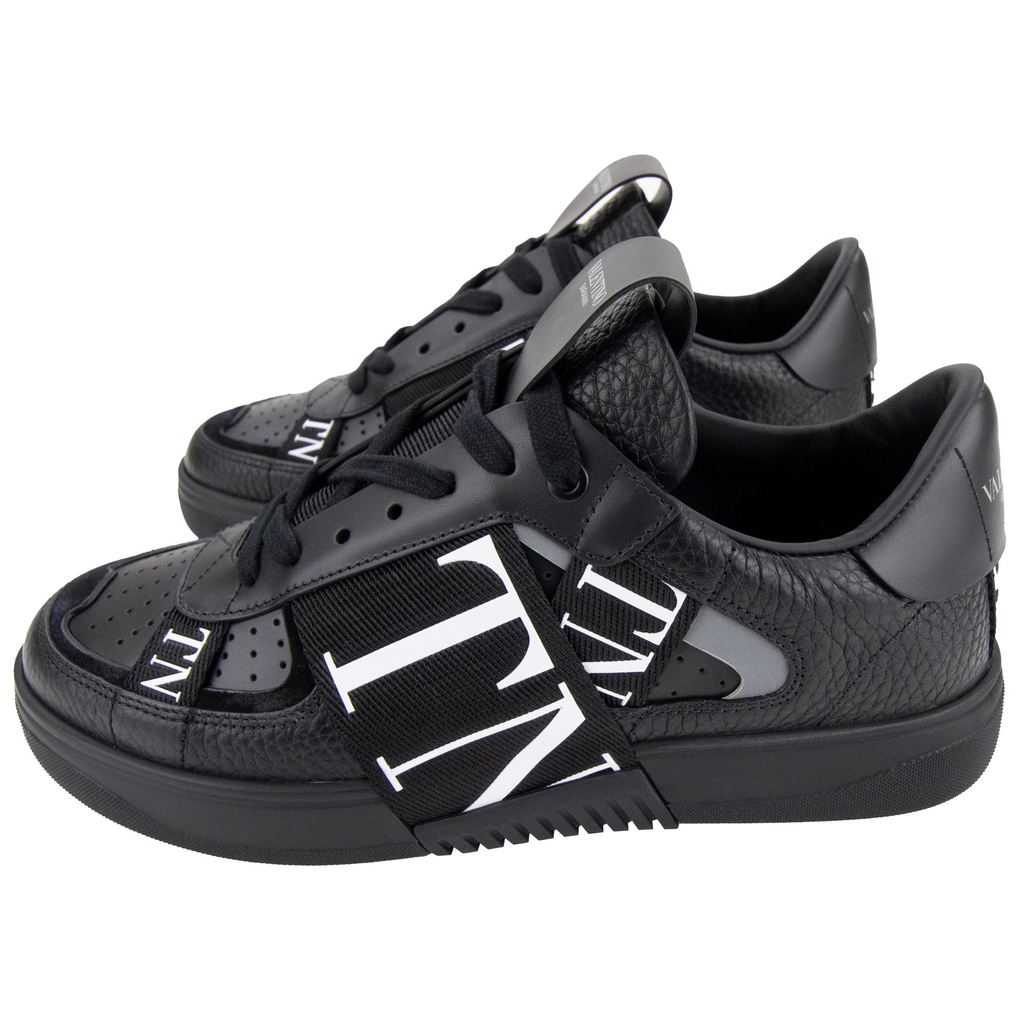 Valentino VLTN Logo Embellished Leather Trainers Nero – Onu