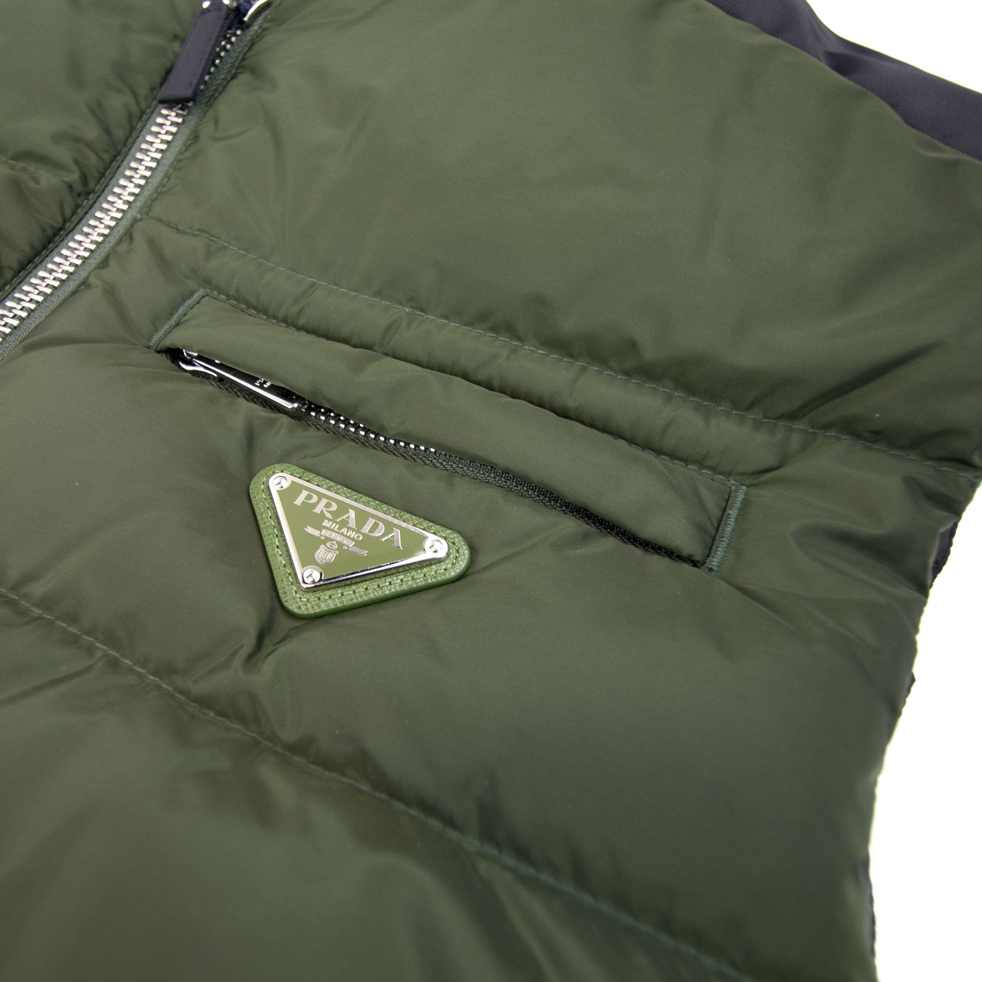 Prada Piumino Nylon Gilet Olive/Nero | ONU – Onu