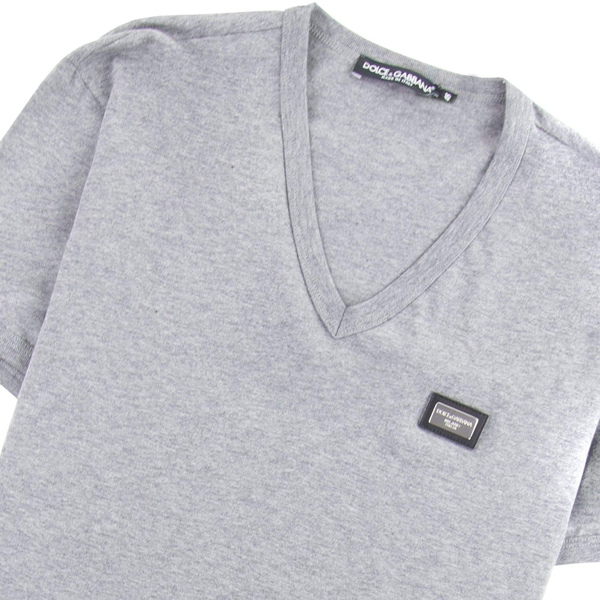 Dolce&Gabbana Metal Logo V Neck T-shirt Grey S8291