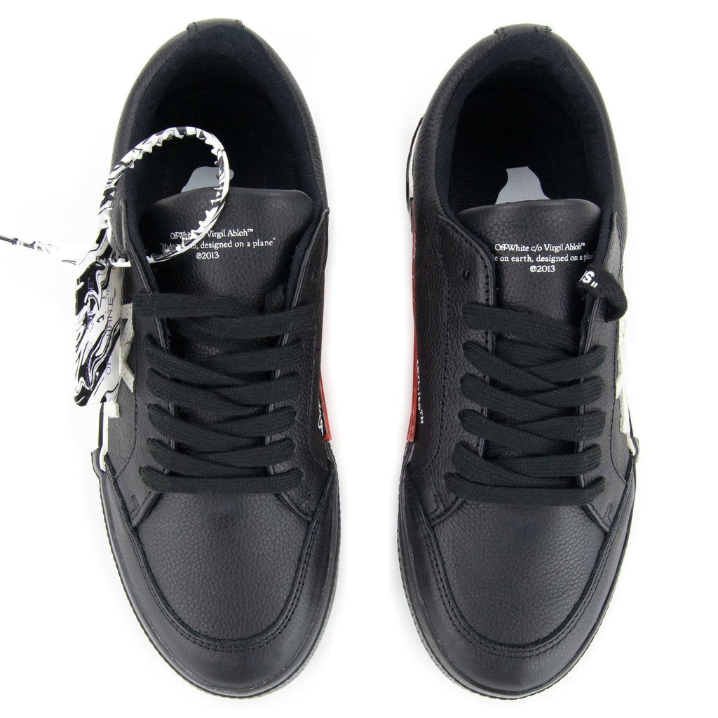 Off White Low Vulcanized Sneaker Black/white