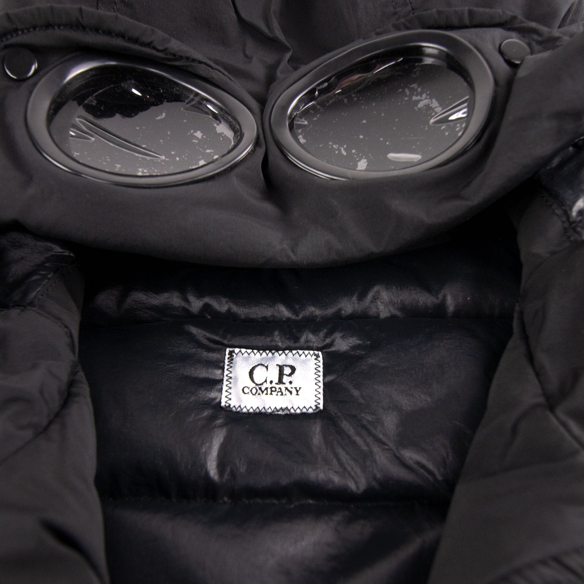 Cp Company Multi Pockets Goggle Hoodied Jacket Balack 999
