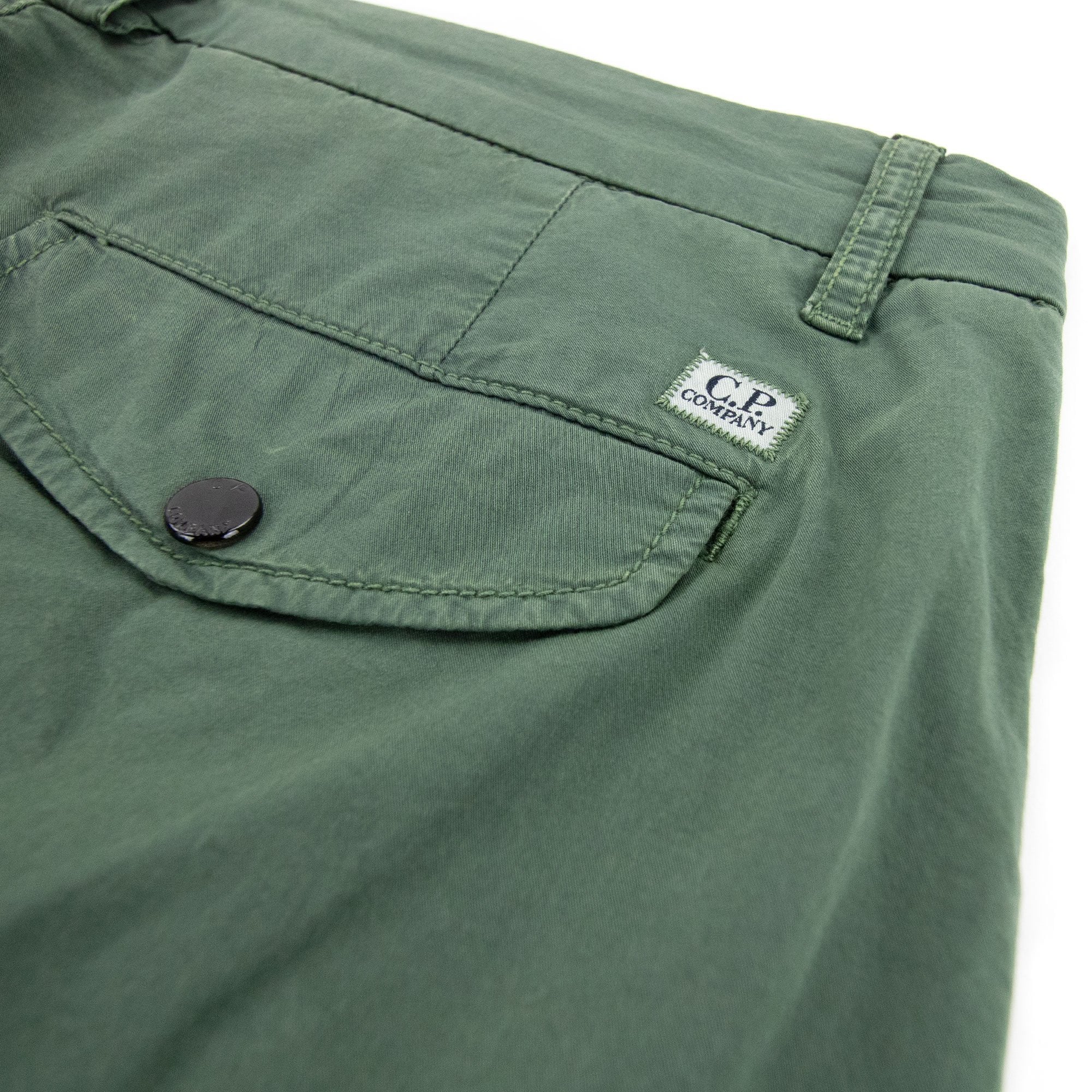 Cp Company Bermuda Cargo Lens Shorts Green 668