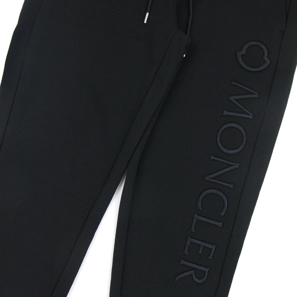 Moncler Embriodered Logo Joggers Black 999