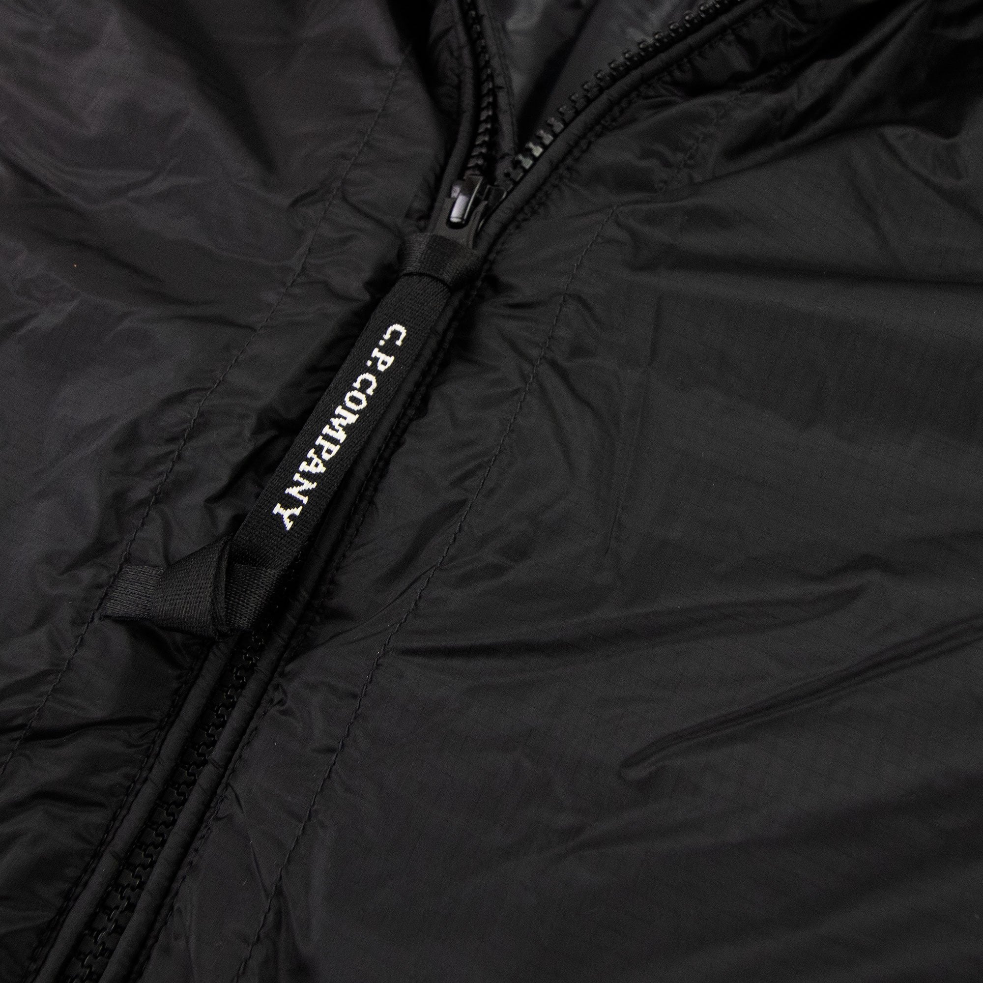 Cp Company Dd Shell Padded Shell Hooded Jacket Black 999