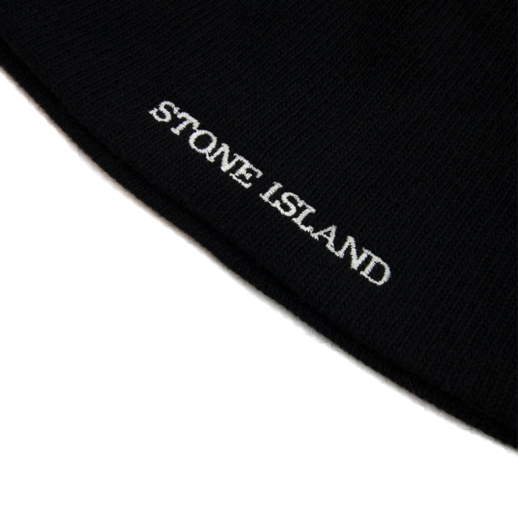 Stone Island Embroidered Logo Beanie Black V0029