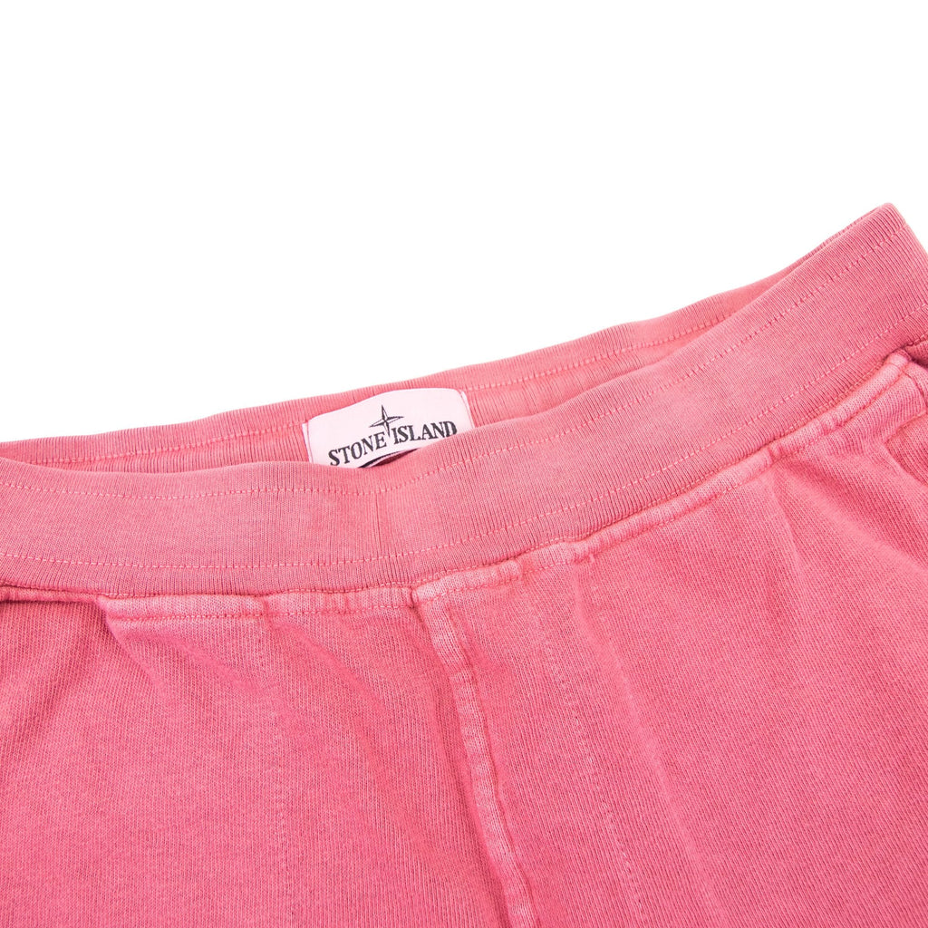 Stone Island 64060 Old Treatment Bermuda Short Cyclamen V0087