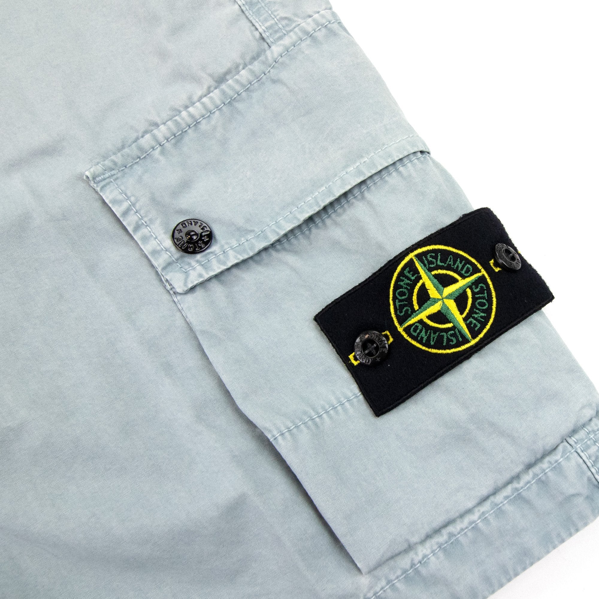 Stone Island 5l11wa Old Treatment Cargo Bermuda Shorts Sky Blue V0141