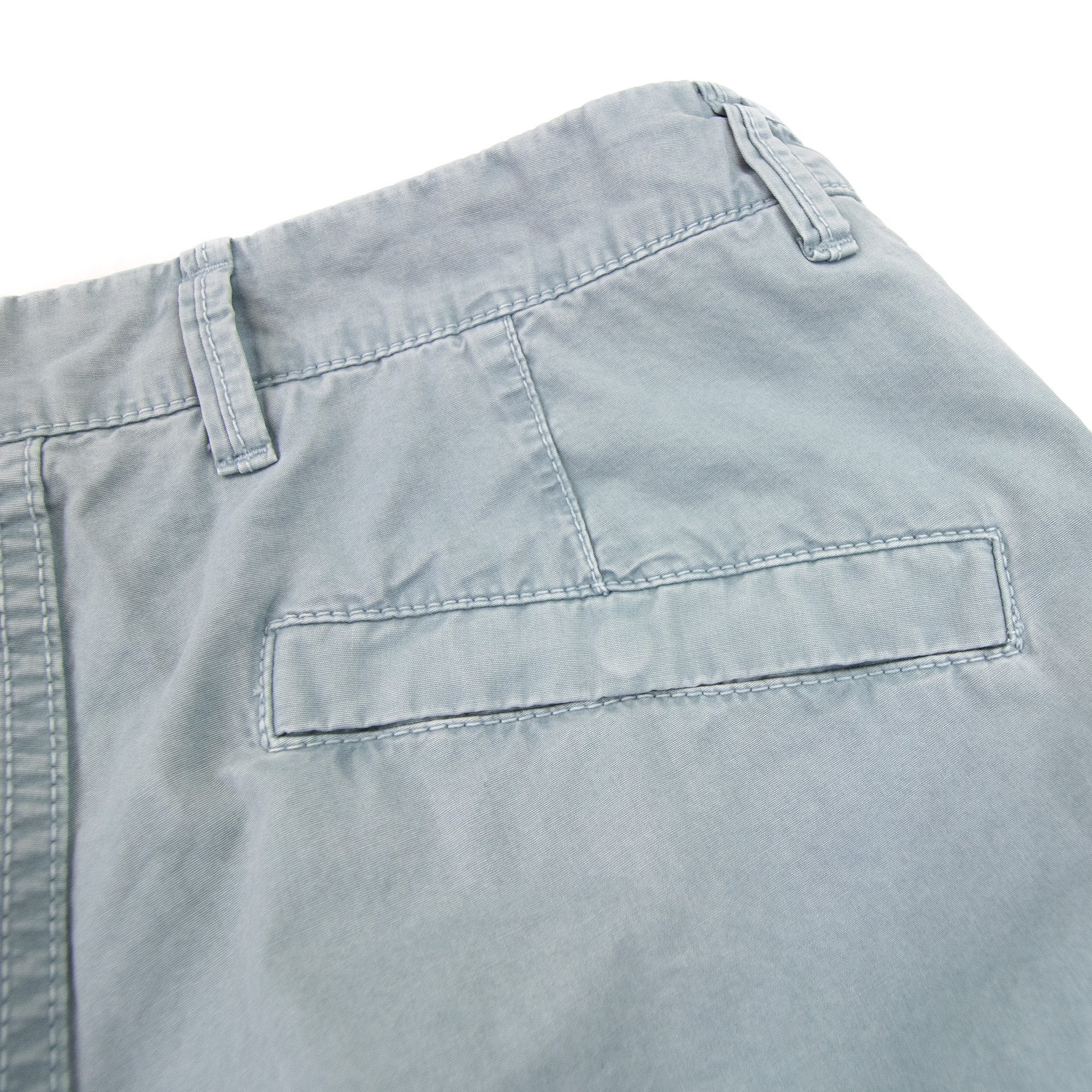 Stone Island 5l11wa Old Treatment Cargo Bermuda Shorts Sky Blue V0141