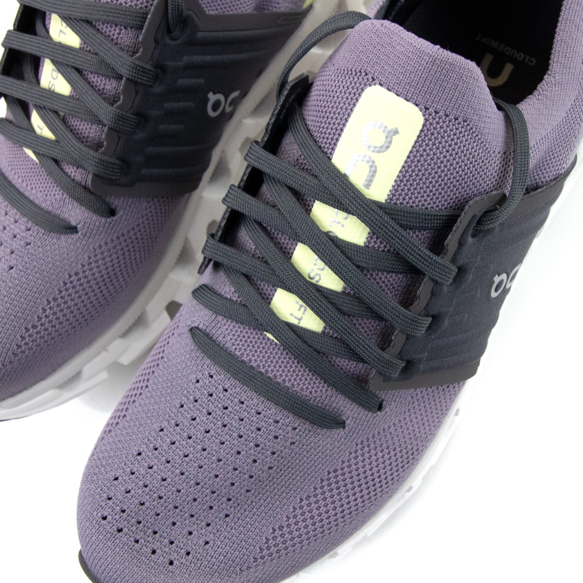 On Running Cloud Swift 3 Running Trainer Shark/hay