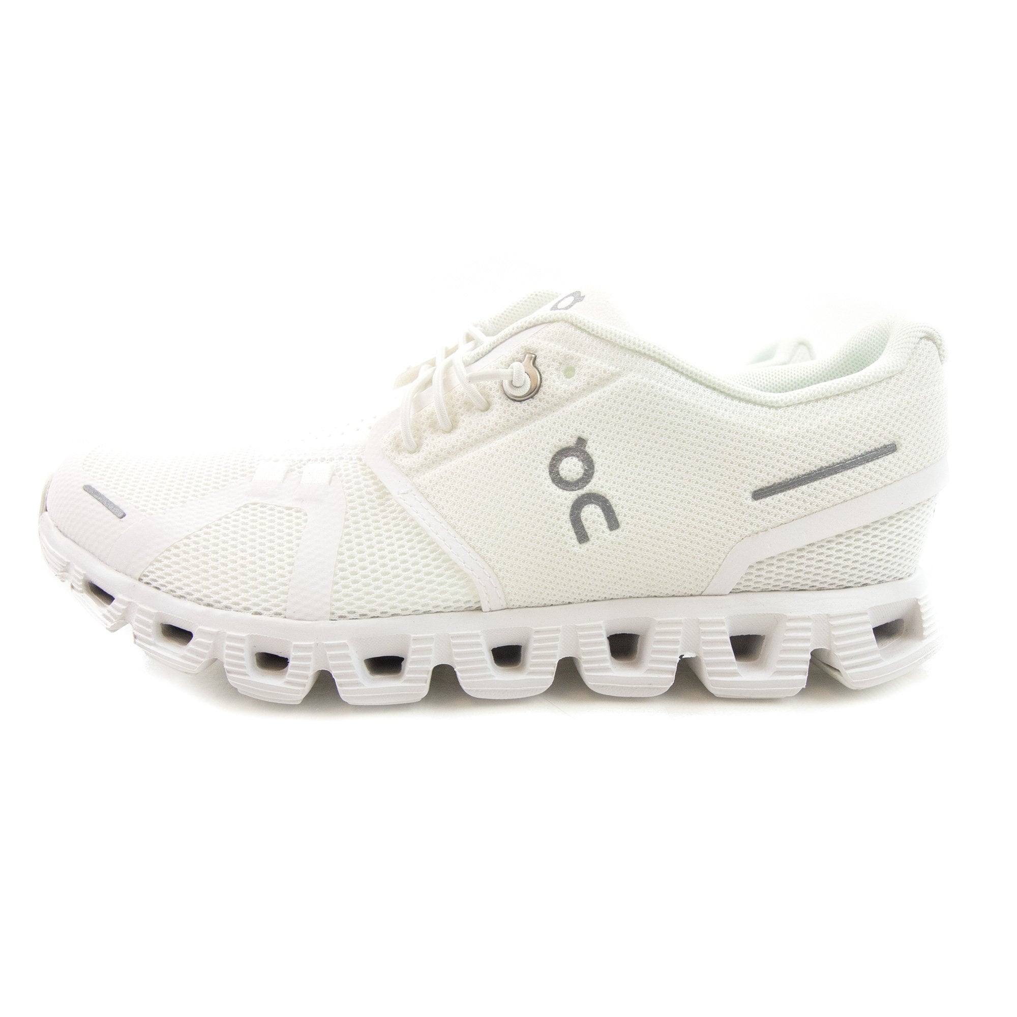 On Running Cloud 5 Running Trainer Undyed White