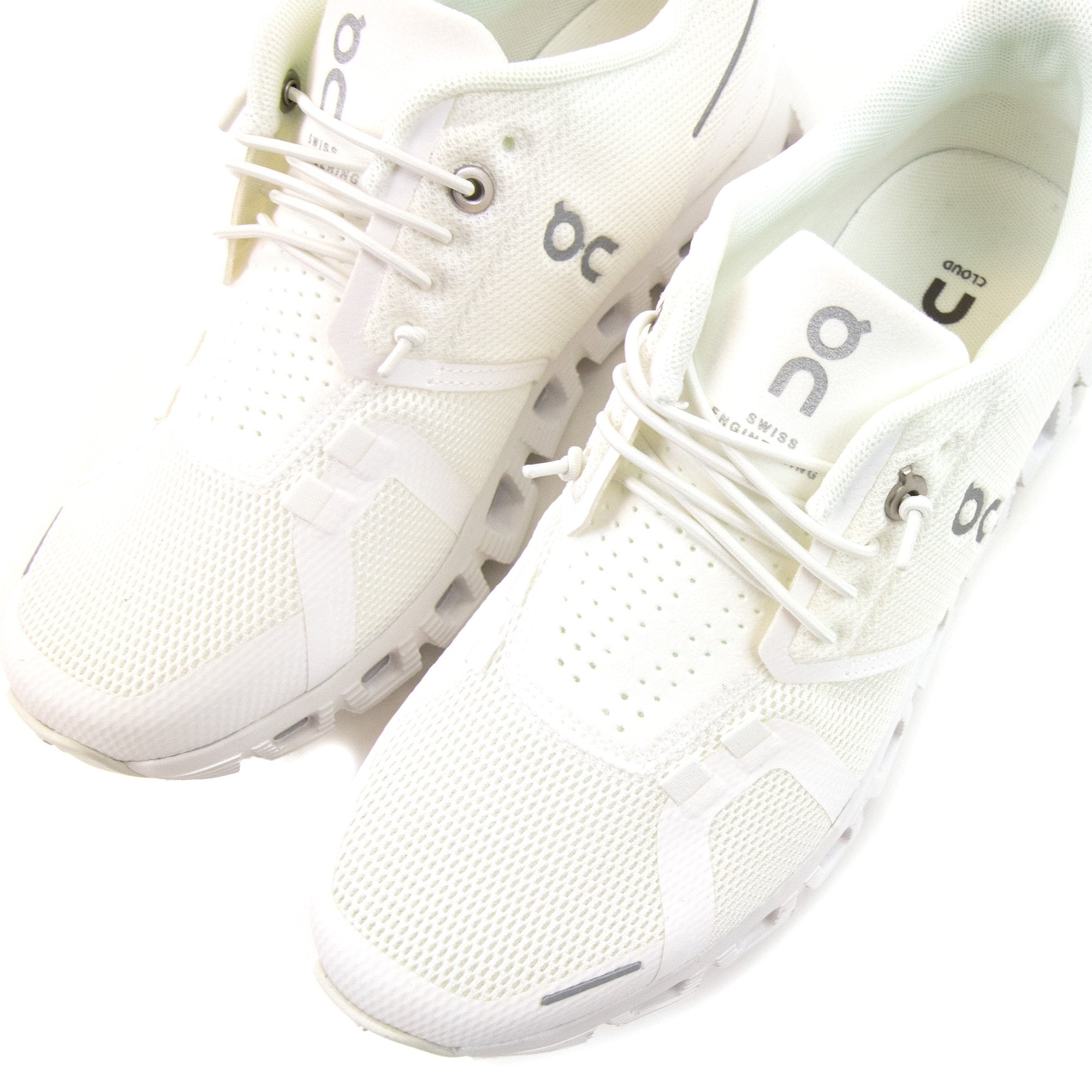 On Running Cloud 5 Running Trainer Undyed White