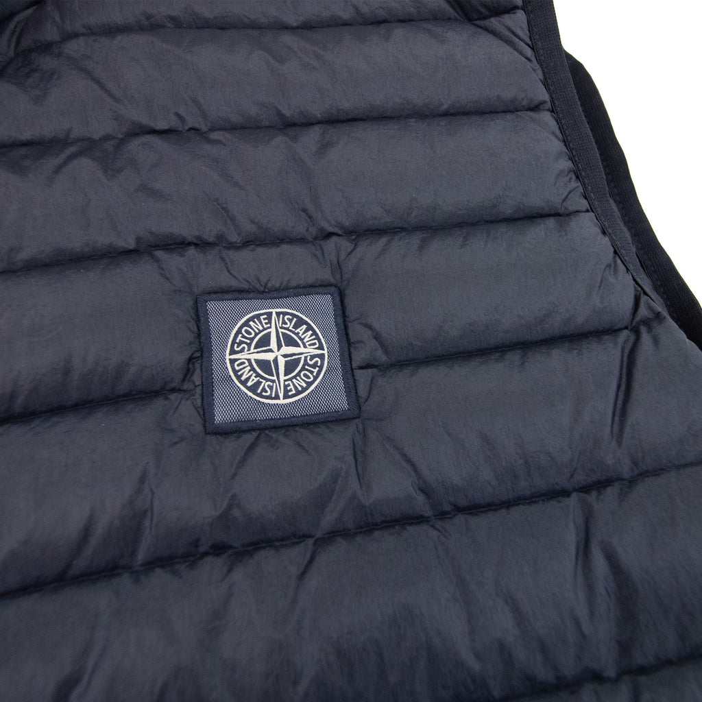 Stone Island Q0224 Loom Woven Chambers Down Gilet Navy V0020
