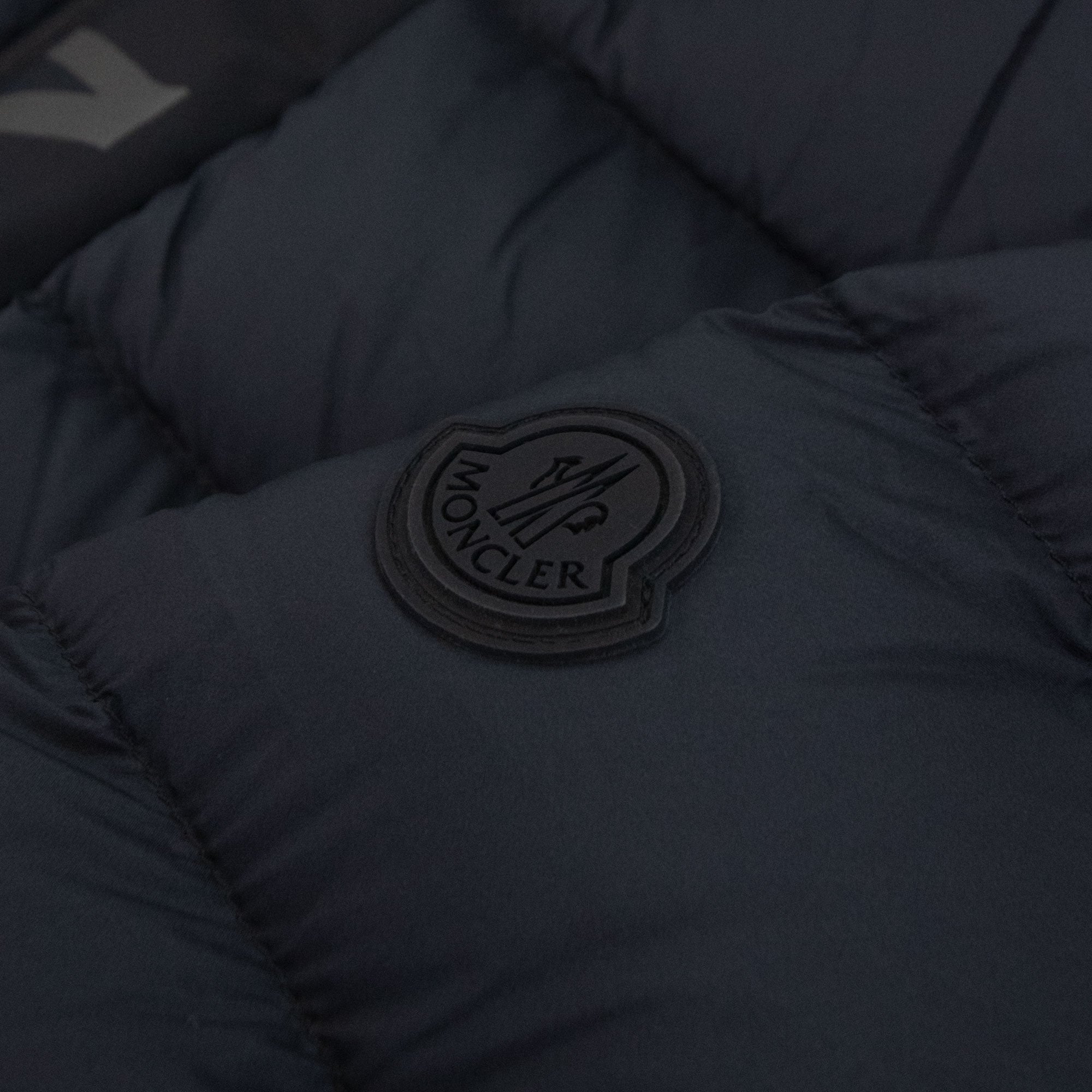 Moncler Ume Short Down Jacket Black 999