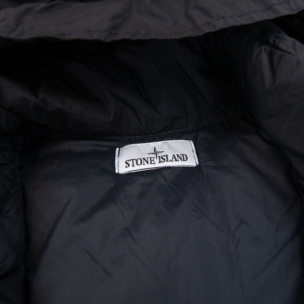 Stone Island G0423 Garment Dyed Crinkle Reps Down Gilet Black V0029