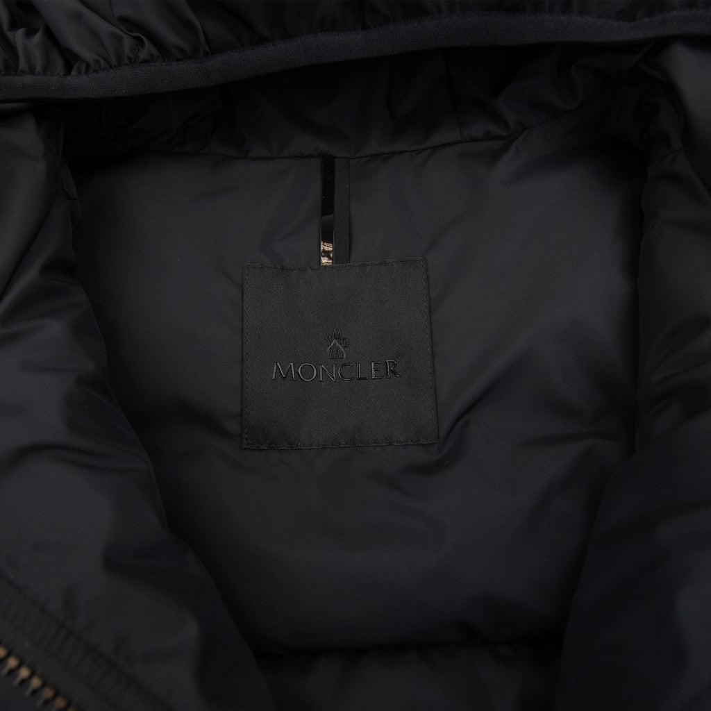 Moncler Nubiera Down Gilet Black 999