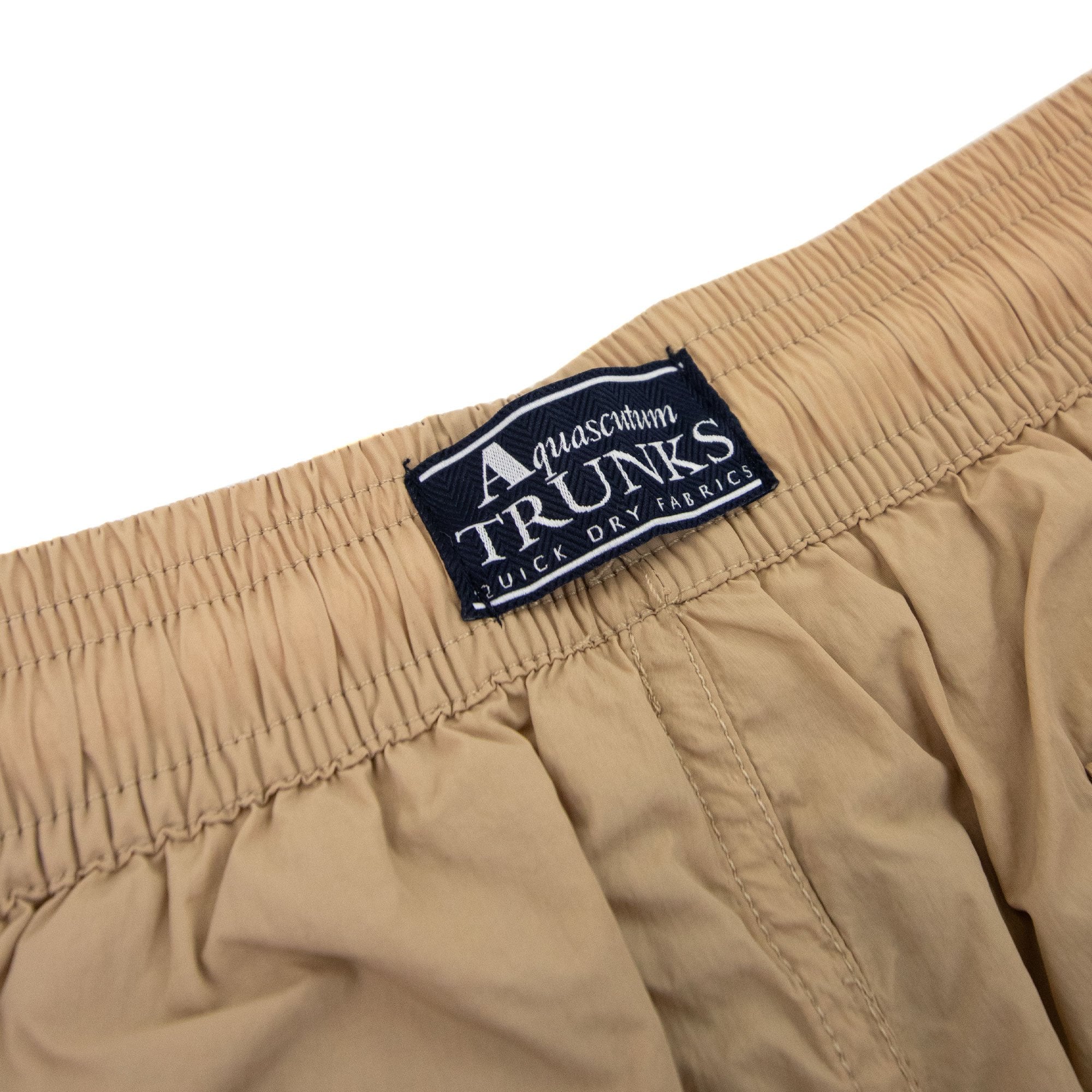 Aquascutum Beach Check Pocket Nylon Shorts Beige 03