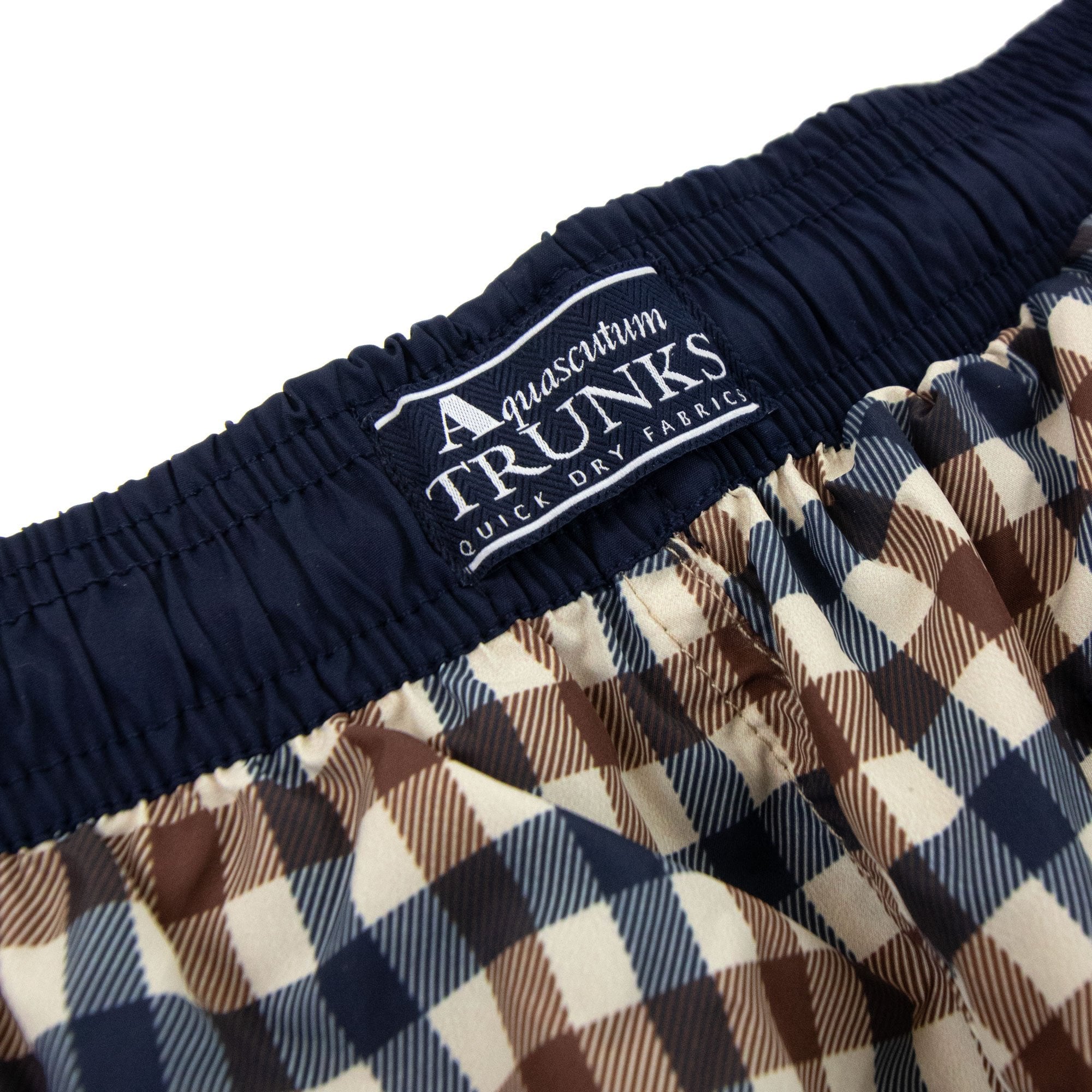 Aquascutum Beach Iconic Volley Nylon Shorts Club Check 28