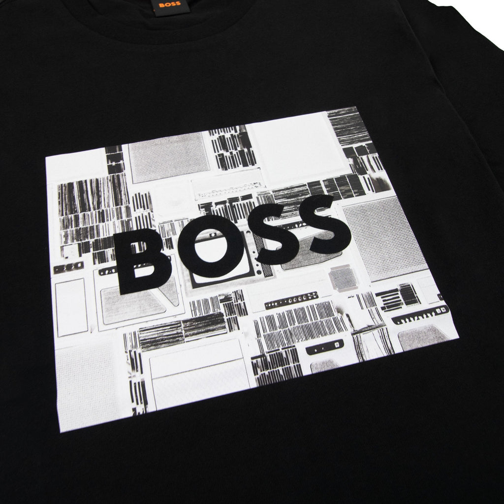 Hugo Boss Tee Heavy Boss Seasonal Artwork T Shirt Black 001