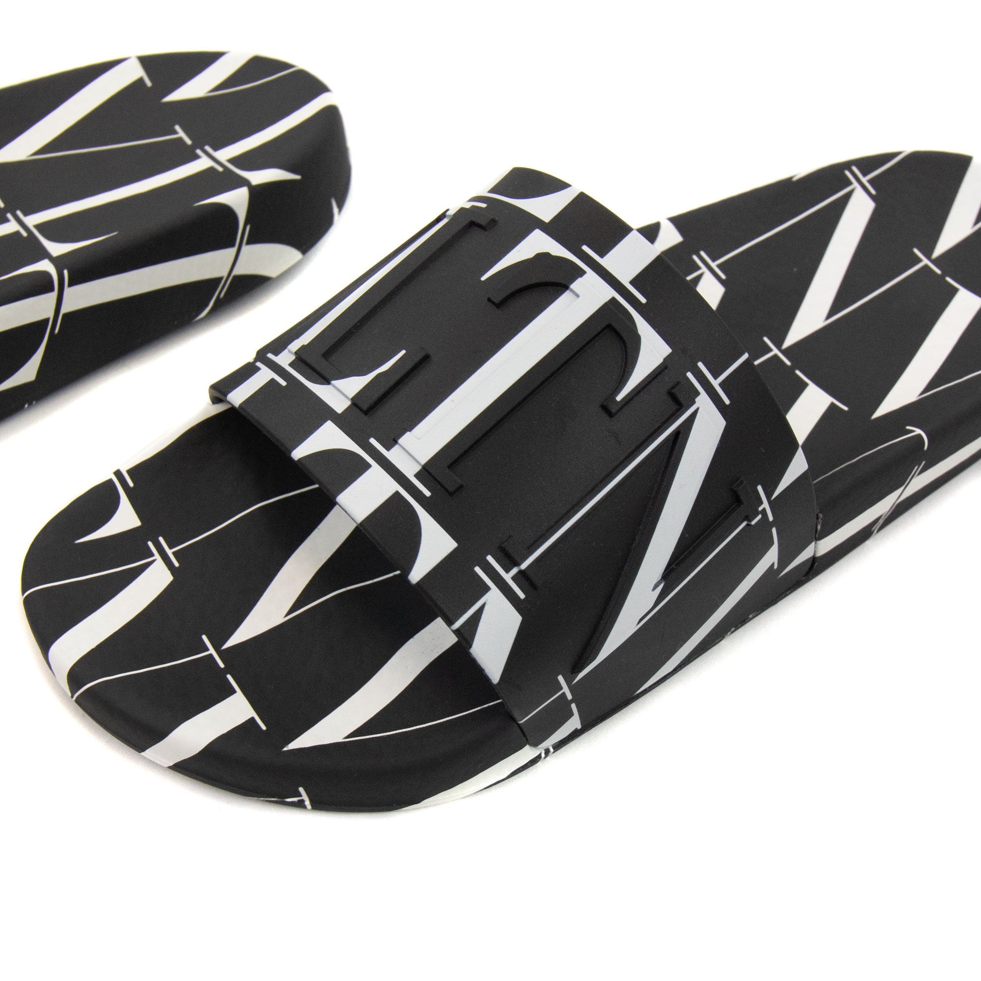 Valentino Vltn Rubber Slides Black/white