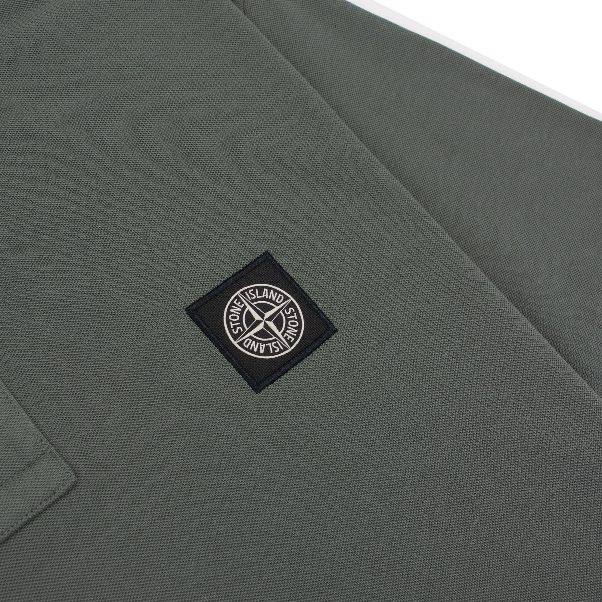 Stone Island 22s18 Slim Fit Polo Shirt Khaki V0059