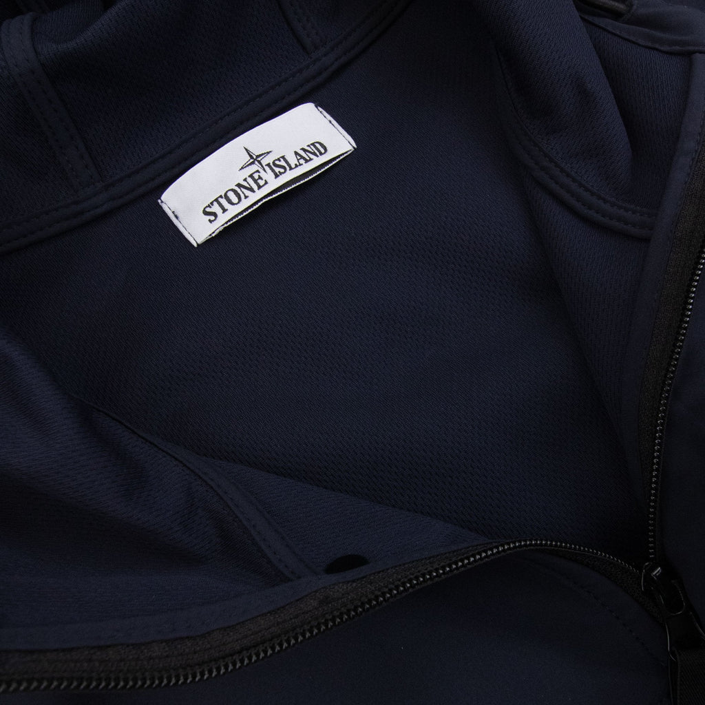 Stone Island 40227 R_e_dye Technology Light Soft Shell Jacket Navy V0020