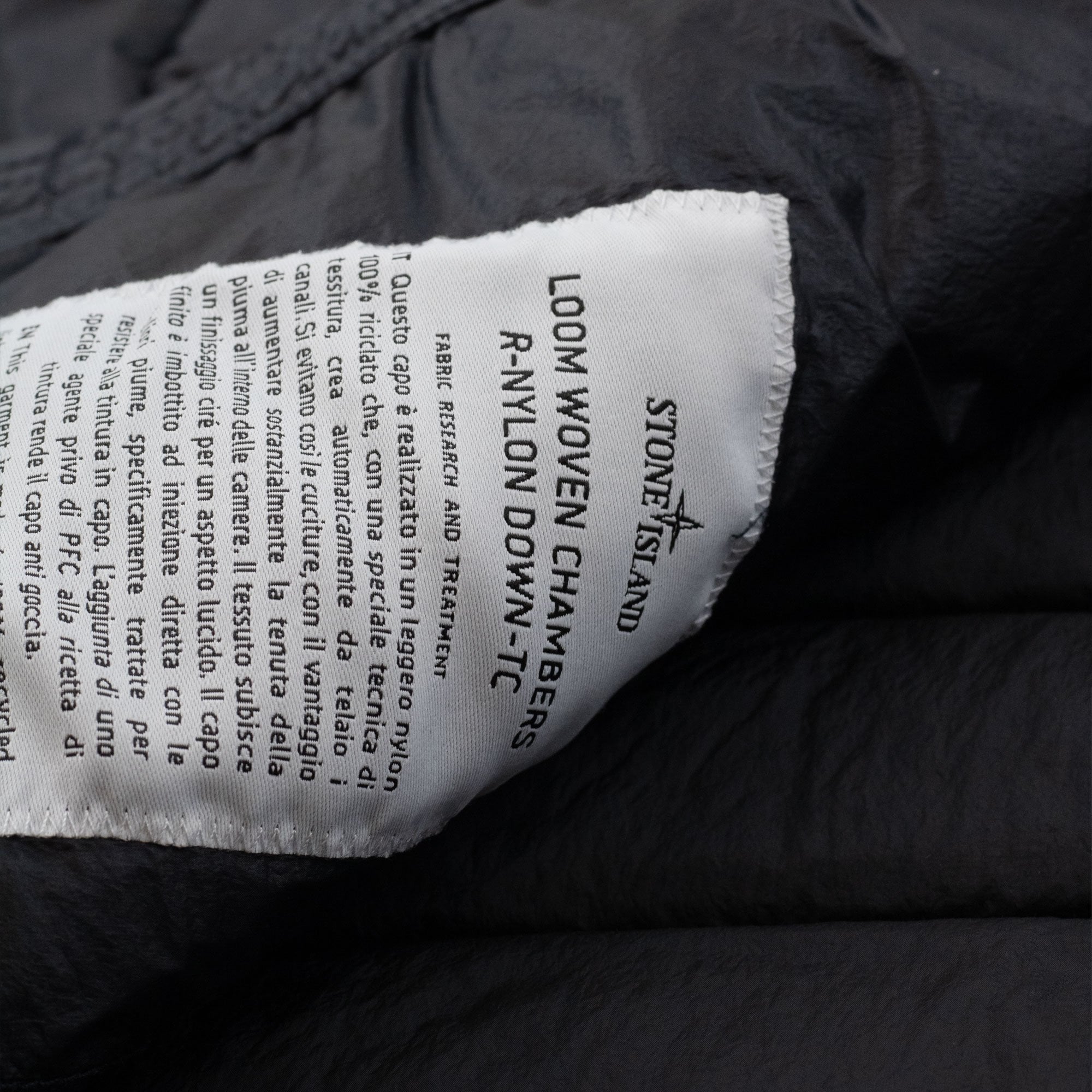 Stone Island G0524 Loom Woven Chambers R Nylon Down Tc Gilet Navy V0020