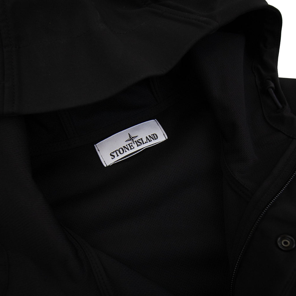 Stone Island 40227 R_e_dye Technology Loght Soft Shell Jacket Black V0029