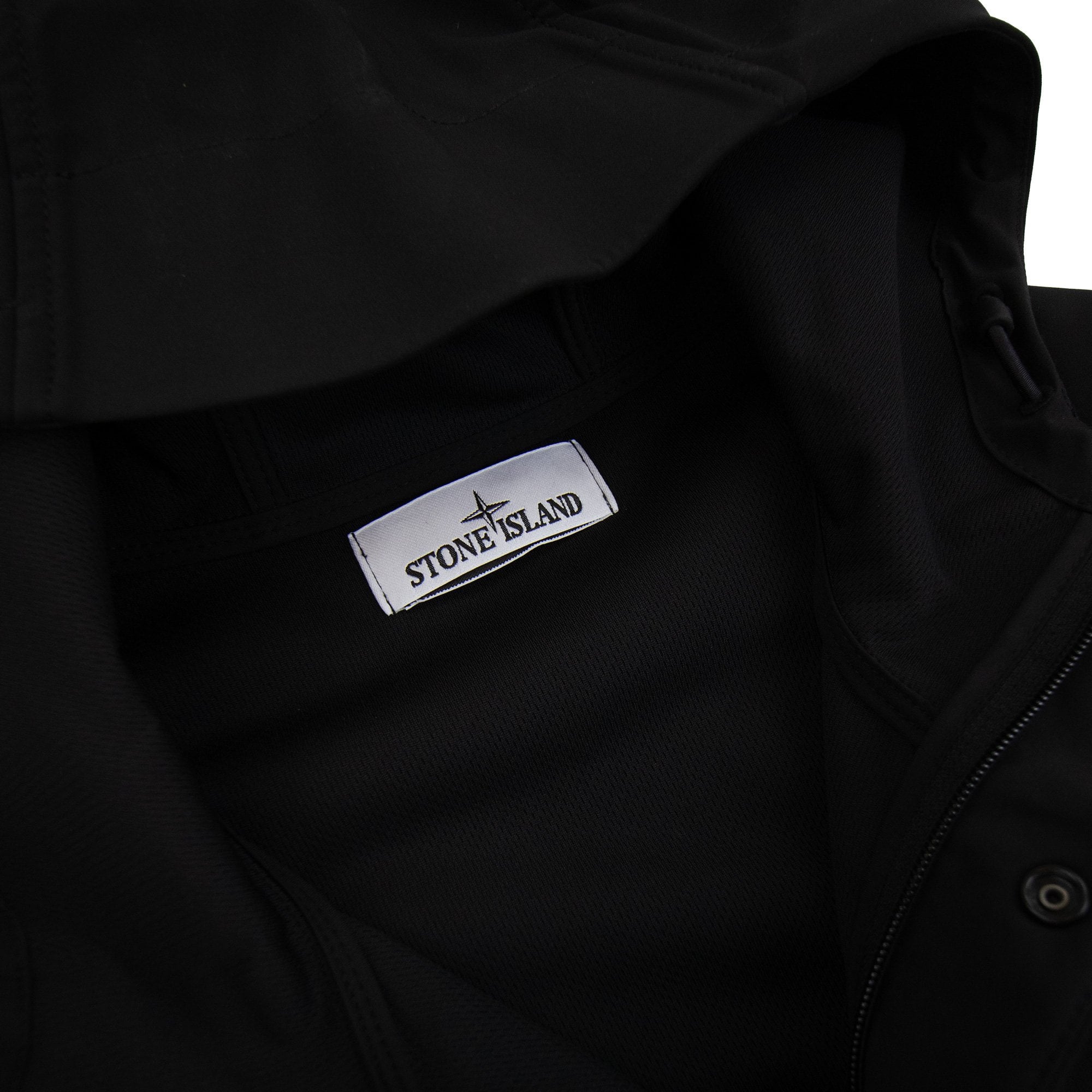 Stone Island 40227 R_e_dye Technology Loght Soft Shell Jacket Black V0029
