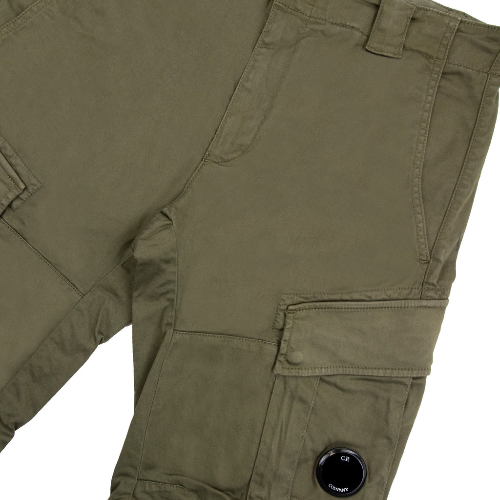 Cp Company Bermuda Cargo Stretch Gabardine Shorts Green 683