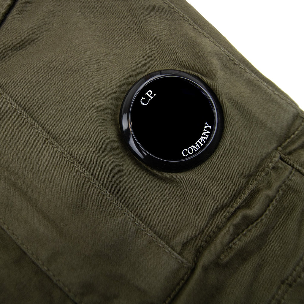Cp Company Bermuda Cargo Stretch Gabardine Shorts Green 683