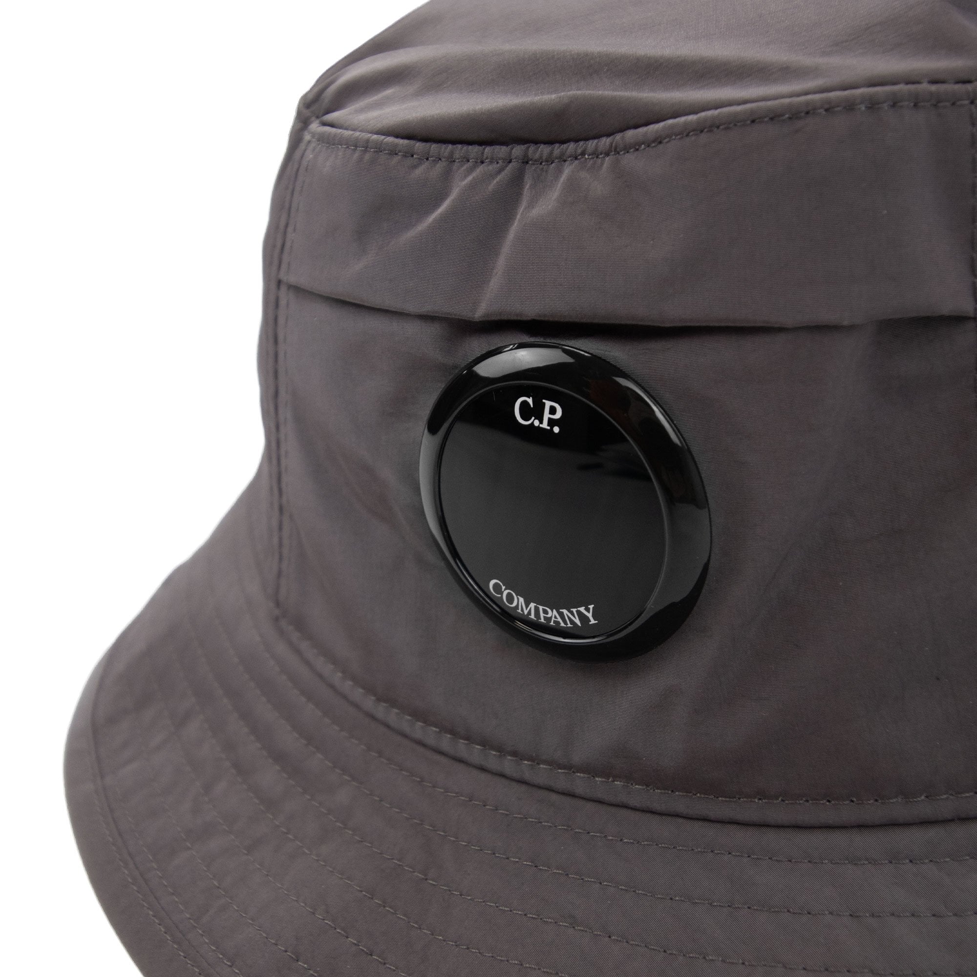 Cp Company Chrome R Lens Bucket Hat Boulevard Violet 771