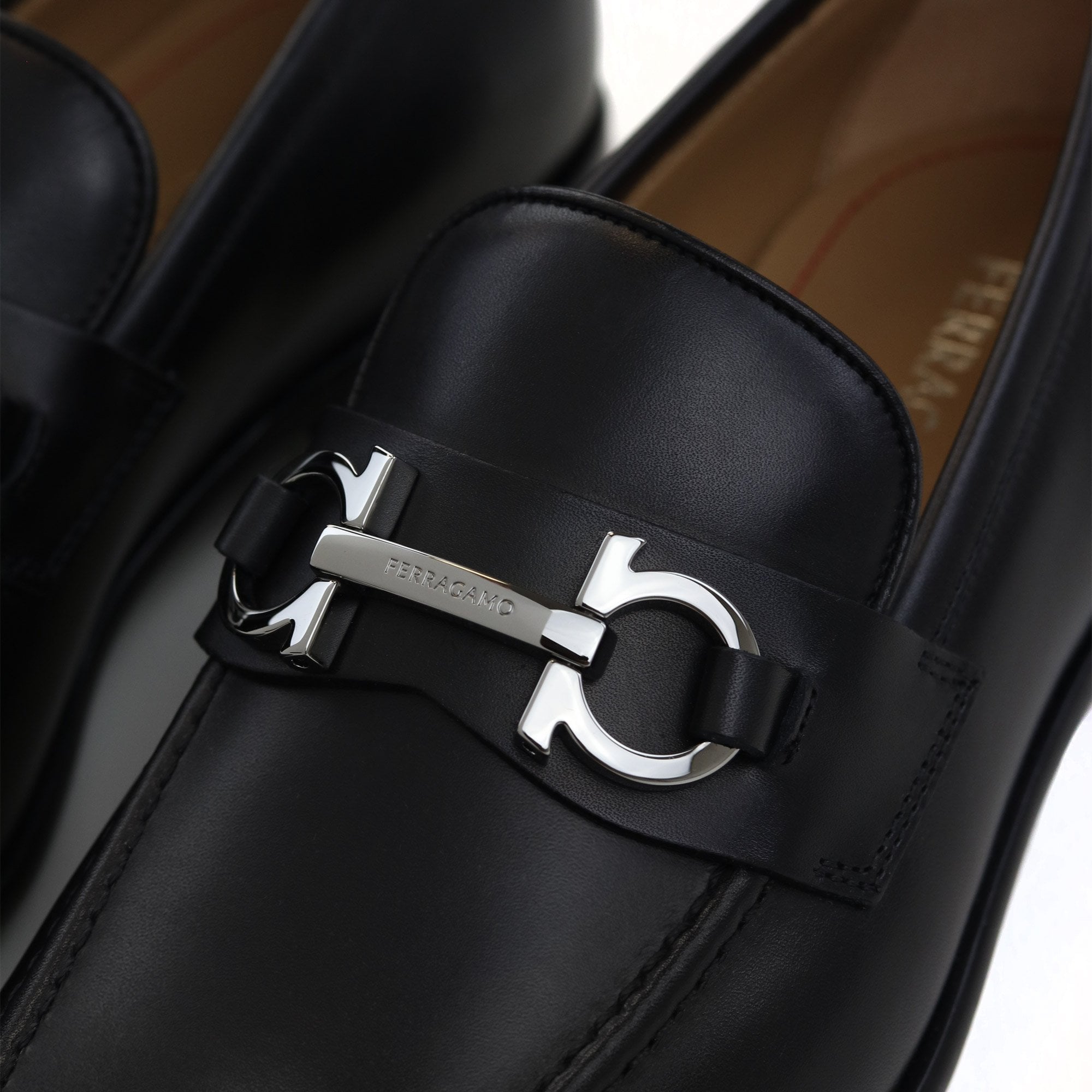 Ferragamo Moccasin With Gancini Ornament Nero