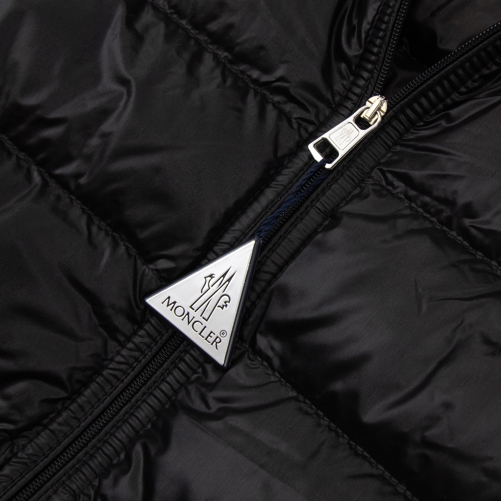 Moncler Acorus Packable Short Down Jacket Black 999