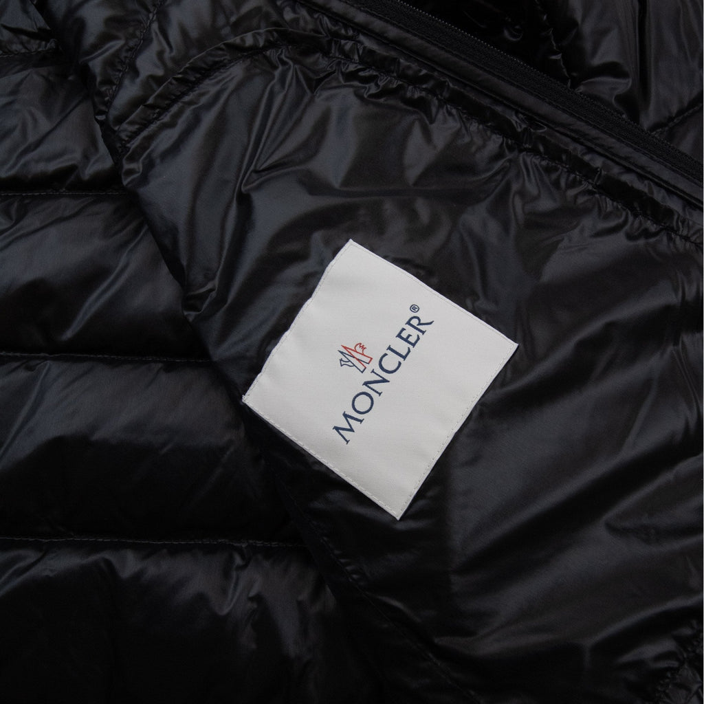Moncler Acorus Packable Short Down Jacket Black 999