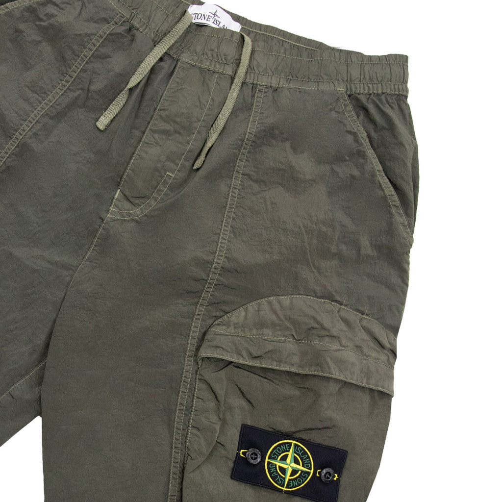 Stone Island L100007 Nylon Metal Cargo Shorts Khaki V0054