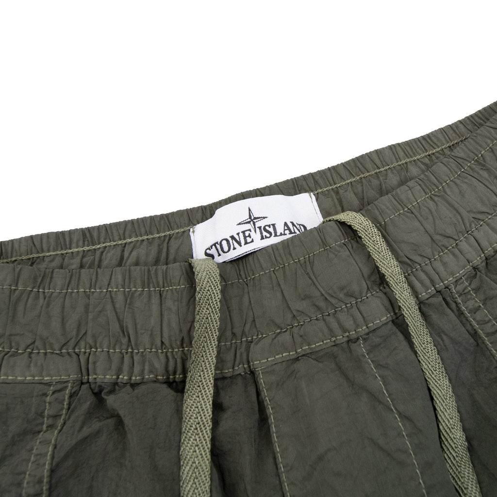 Stone Island L100007 Nylon Metal Cargo Shorts Khaki V0054