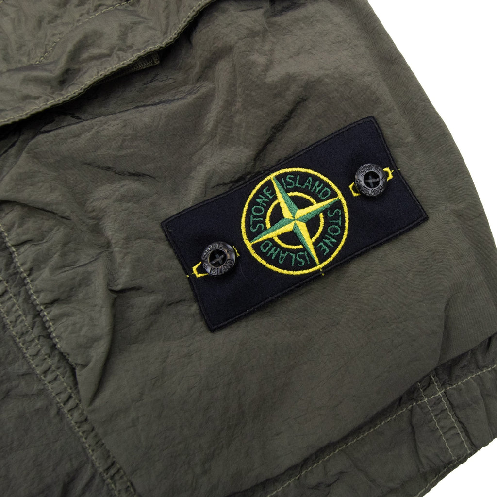 Stone Island L100007 Nylon Metal Cargo Shorts Khaki V0054