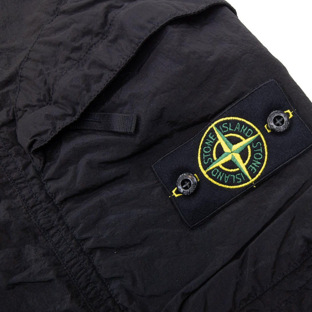 Stone Island L100007 Nylon Metal Cargo Shorts Black V0029