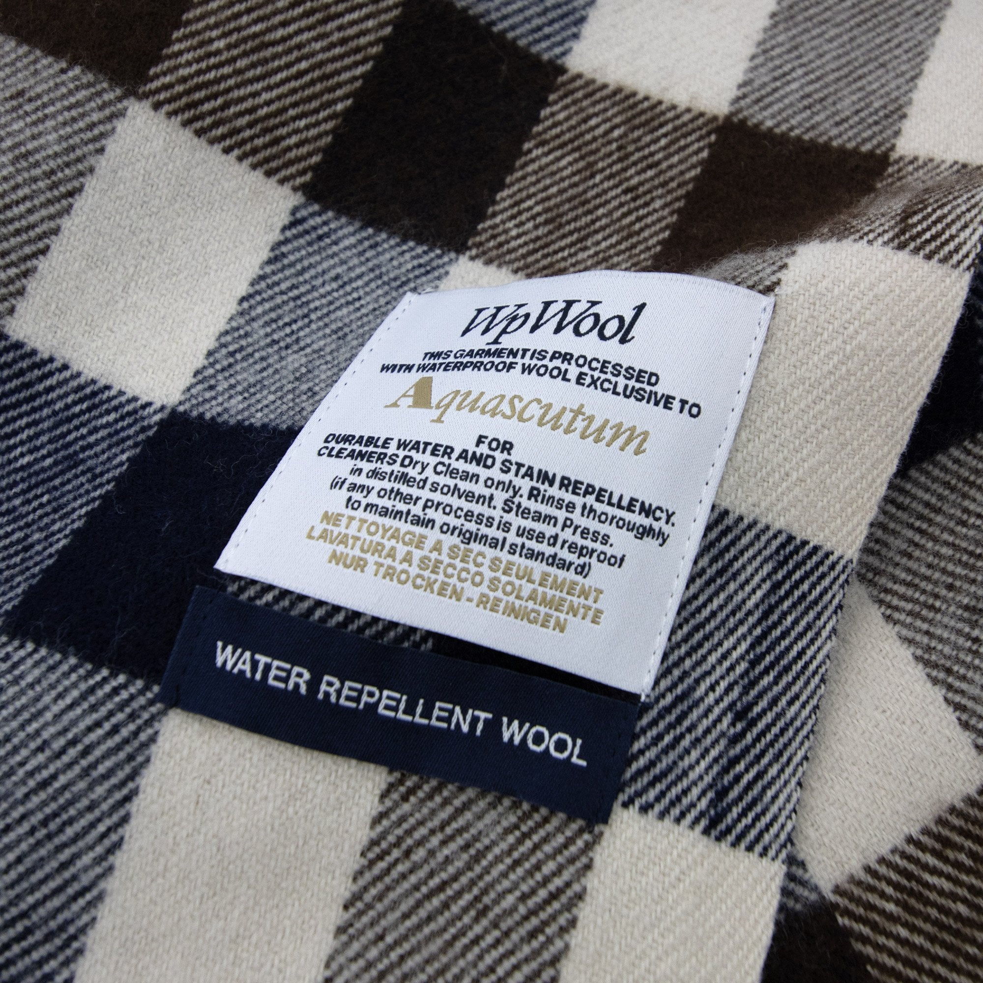 Aquascutum Water Repellent Macro Club Check Scarf Macro Club Check 30