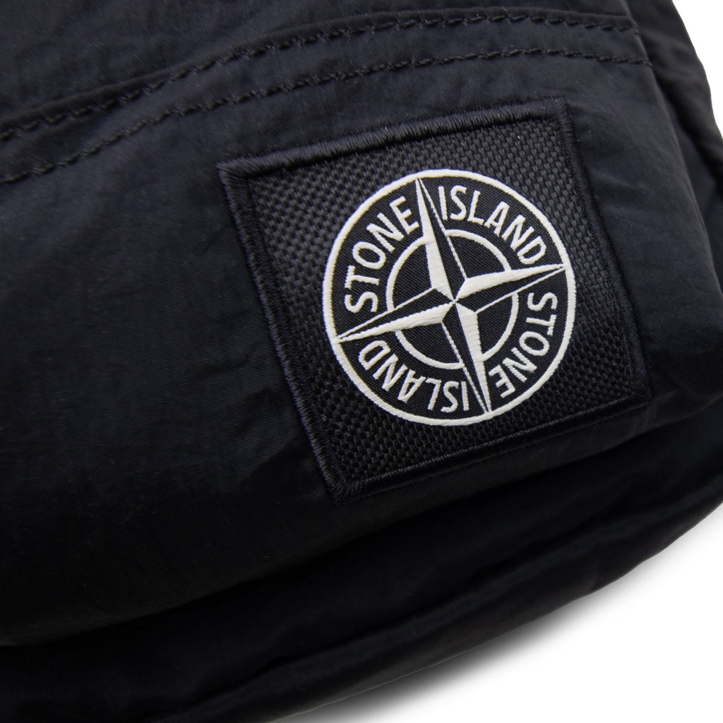 Stone Island 9200015 Nylon Pouch Bag With Front Pocket And Ripstop Lining Black V0029