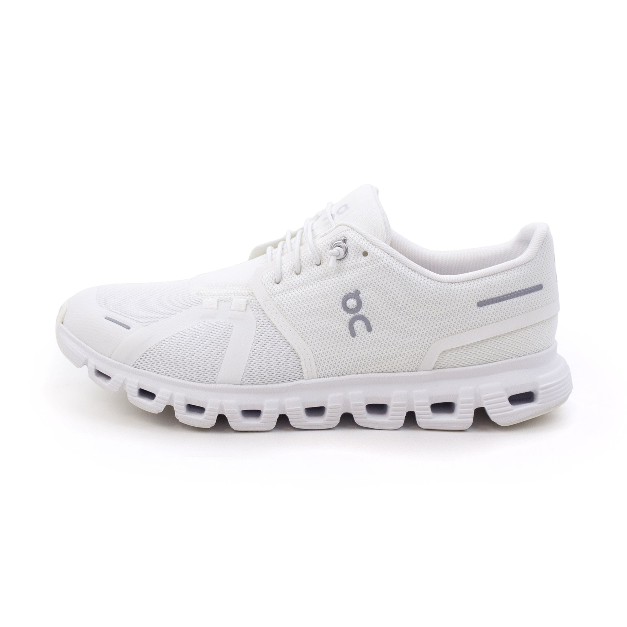 On Running Cloud 6 White/white