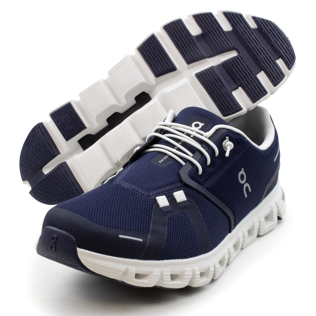 On Running Cloud 6 Midnight/white
