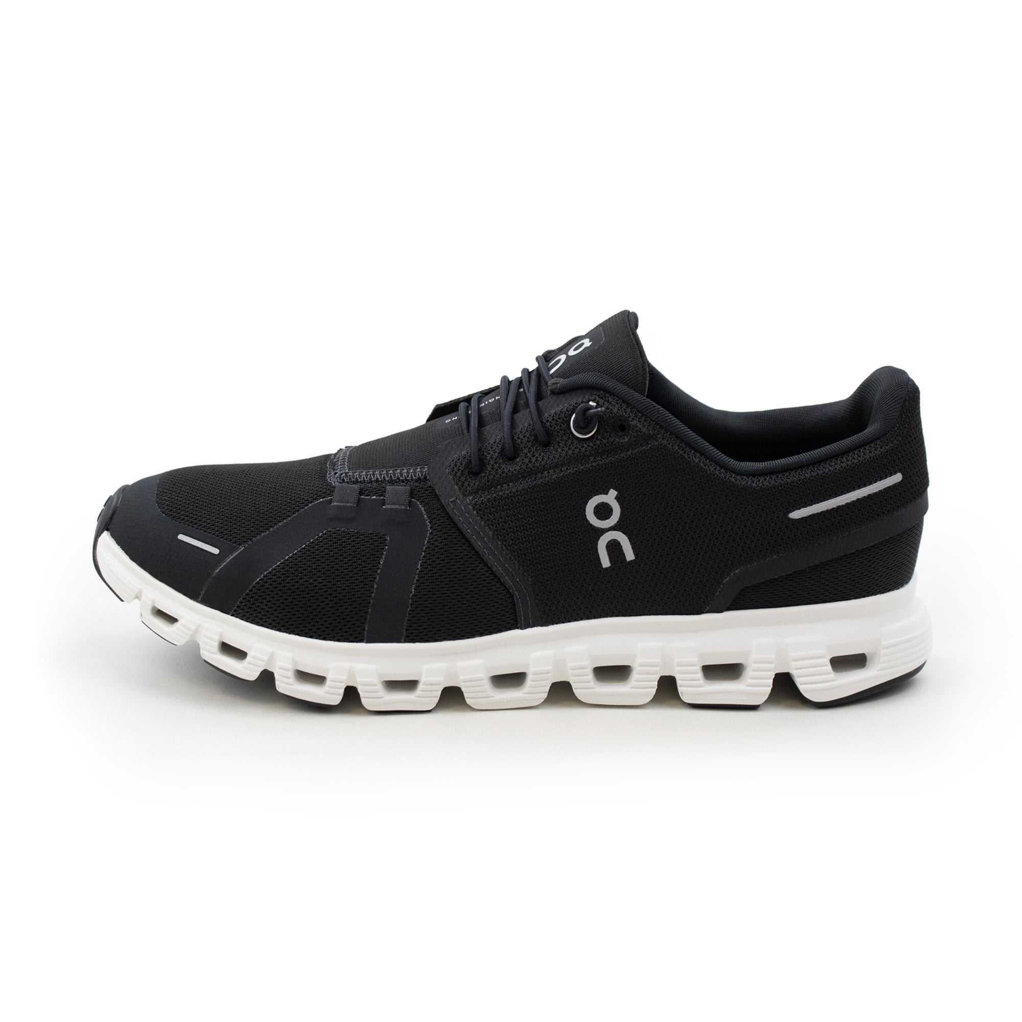 On Running Cloud 6 Black/white