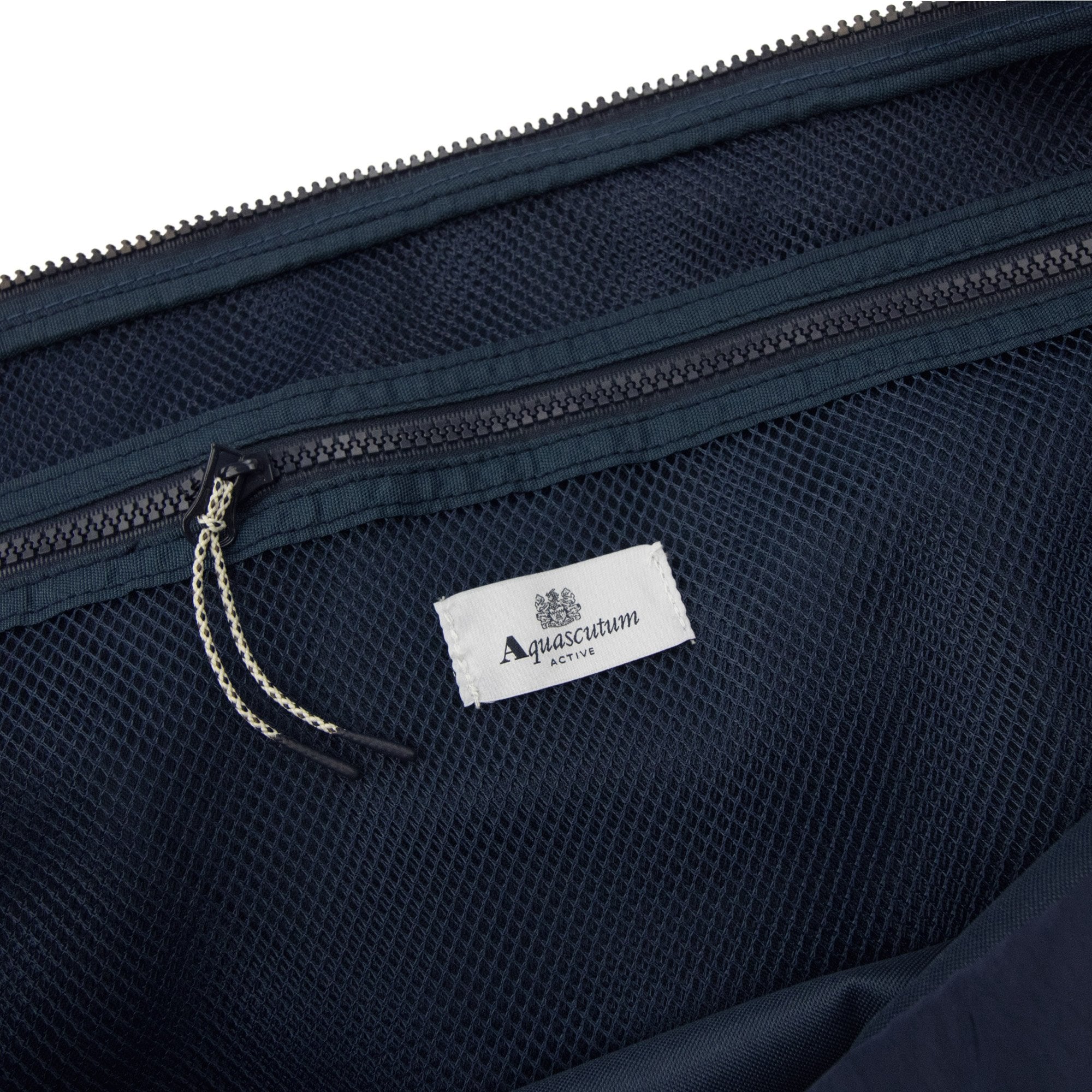 Aquascutum Lamina Check Bagde Travel Bag Navy 01