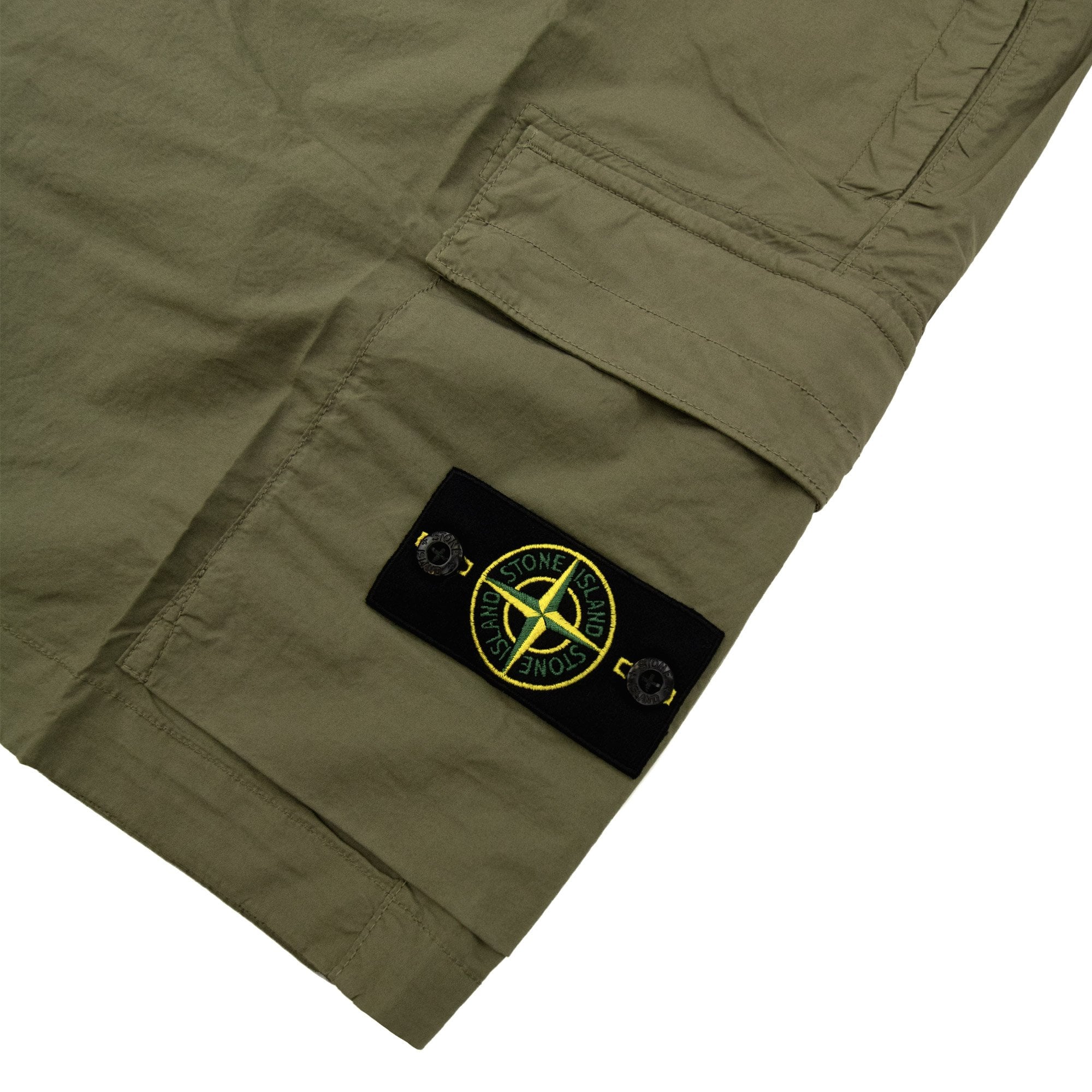 Stone Island L100020 Stretch Cotton Tela Paracadute Shorts Military Green V005G