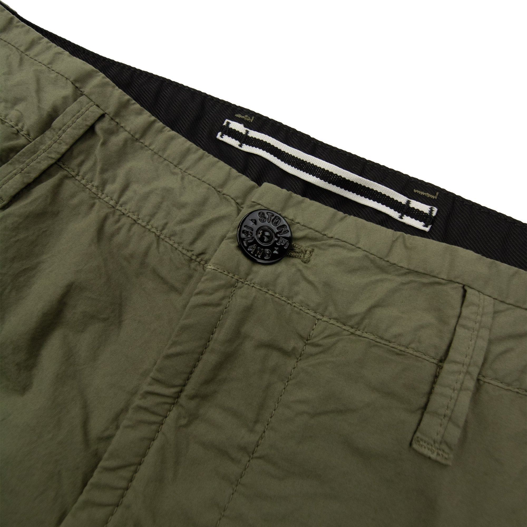 Stone Island L100020 Stretch Cotton Tela Paracadute Shorts Military Green V005G