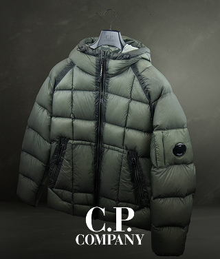 Moncler Maya Short Down Jacket Black 999 | ONU – Onu Moncler Maya Short Down Jacket Black 999 | ONU – Onu