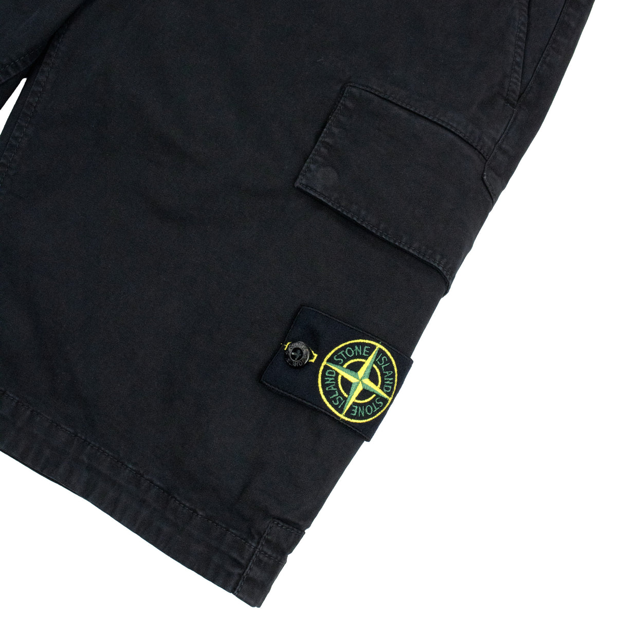 Stone Island L100018 Organic Cotton 'Old' Effect Cargo Shorts BLACK V0129