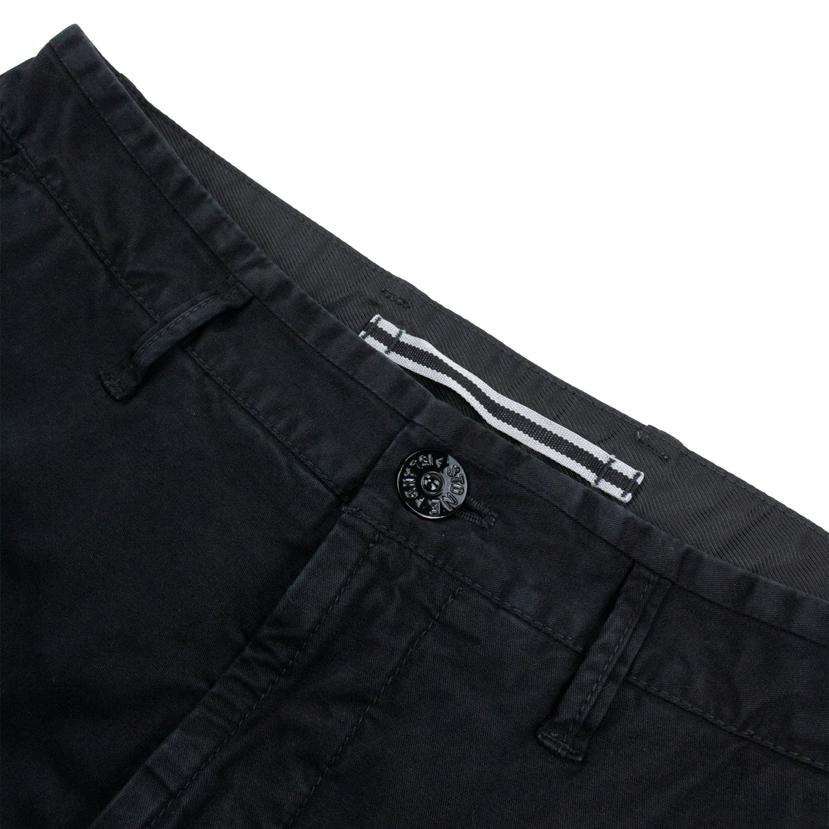 Stone Island L100018 Organic Cotton 'Old' Effect Cargo Shorts BLACK V0129