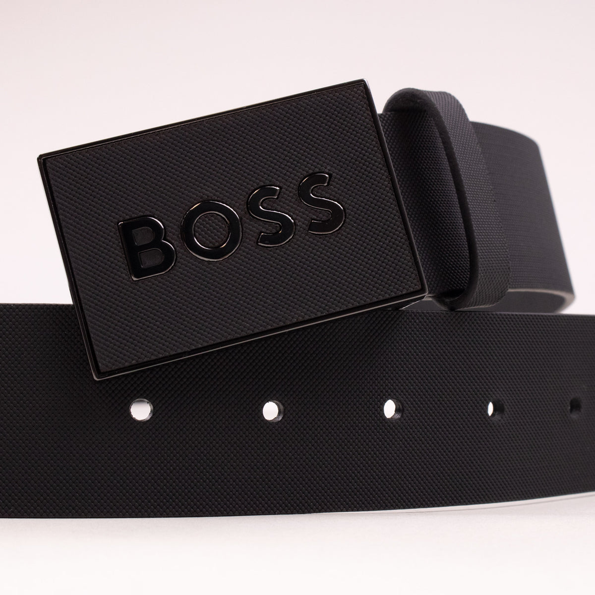Hugo Boss Plaque-Buckle Belt in Italian Leather Black 003